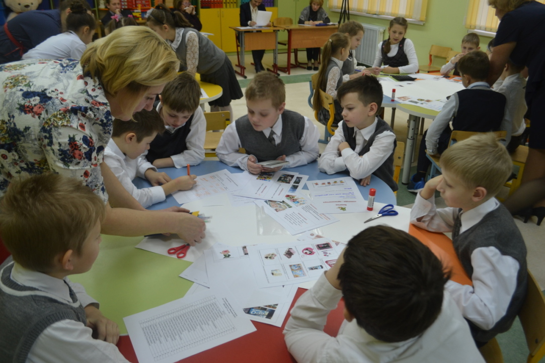 Иллюстрация к новости: Специалисты ФМЦ оценили готовность педагогов Калинградской области к обучению школьников финансовой грамотности
